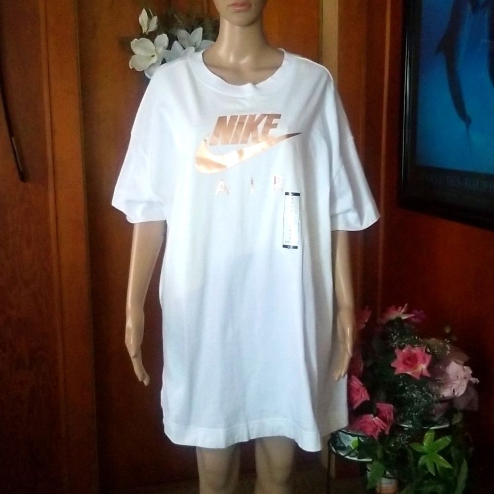 Nike air oversized tshirt